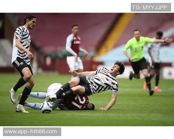 亨特膝盖受伤缺席下半场阿特金森称不必冒险继续比赛